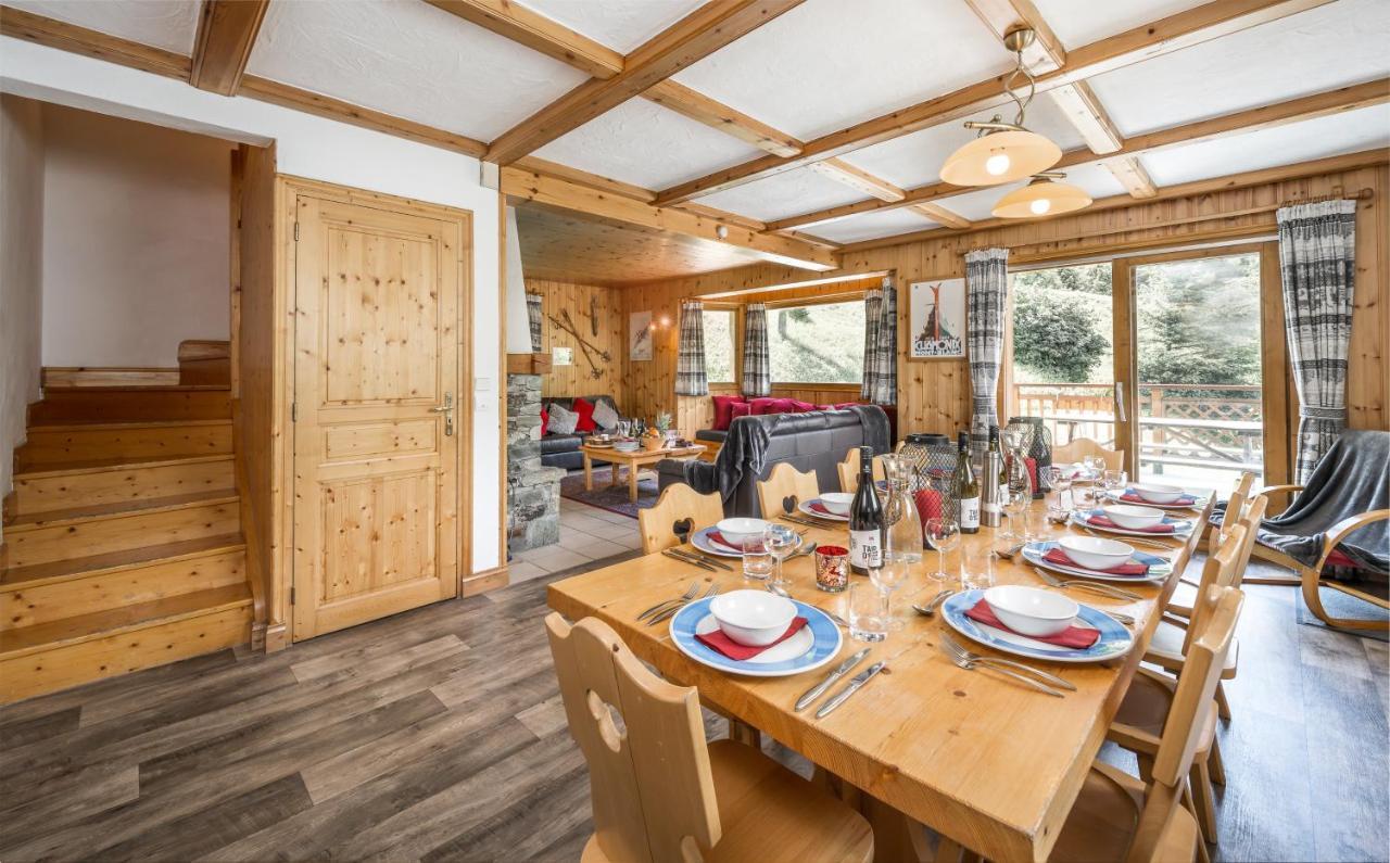 Chalet Himalaya , 10 Person Chalet With 5 Ensuite Bedrooms And Outdoor Jacuzzi In Meribel Centre Exterior photo